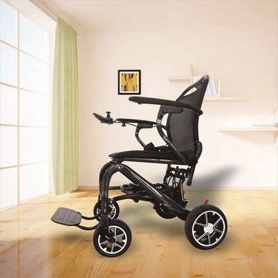 電磁式ブレーキと折りたたむデザインの軽量電気車椅子